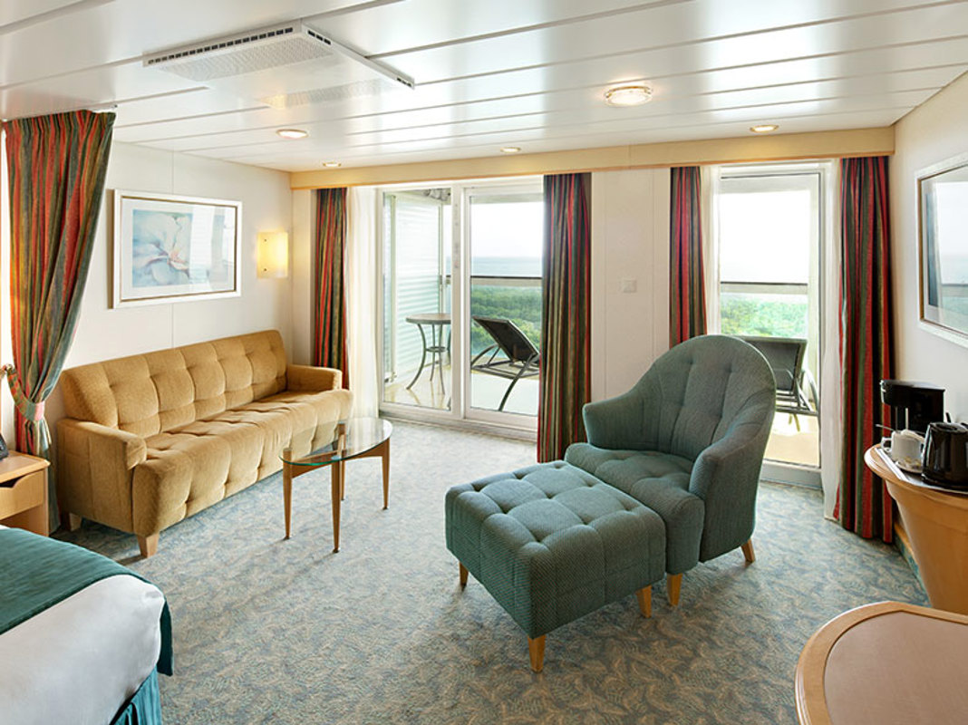 RCI Freedom of the Seas Junior Suite.jpeg