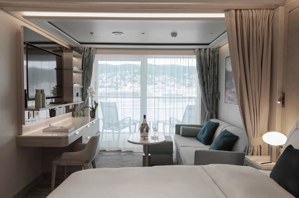 Silversea, Silver Nova Superior Veranda Suite 1.png