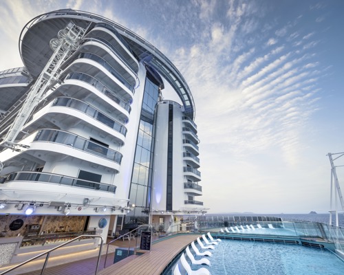 MSC Cruises MSC Seashore Infinity Pool 0.jpg