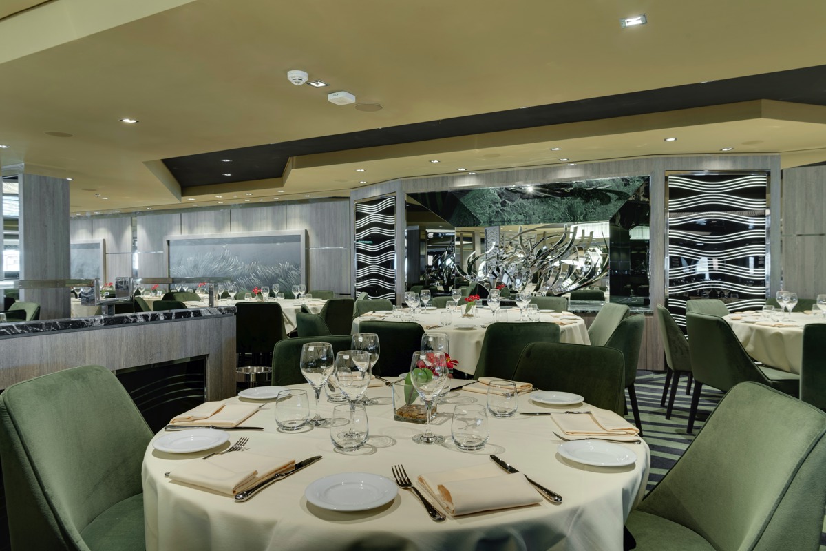 MSC Cruises MSC Bellissima Posidonia Restaurant 4.jpg