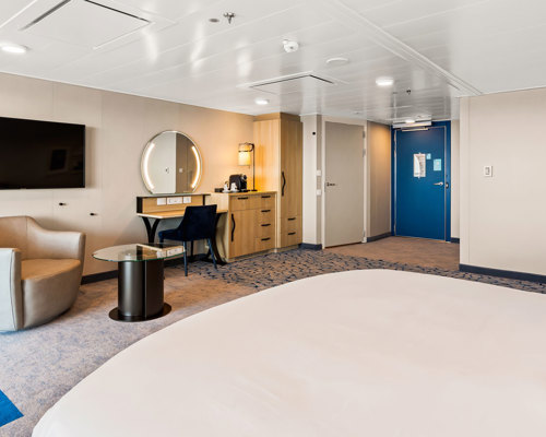 RCI Wonder of the Seas Junior Suite Accessible 1.jpeg
