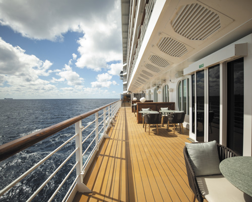 Regent Seven Seas SPLENDOR Coffee Connection 1.jpg