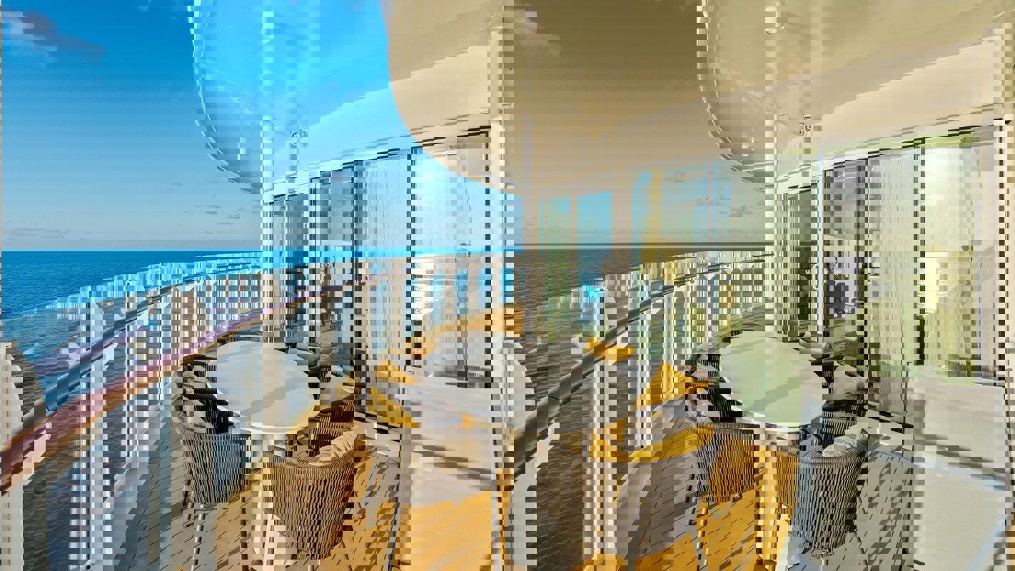 RCI Utopia Spacious AquaTheater Suite Large Balcony - 2 Bedrooms 4.jpeg