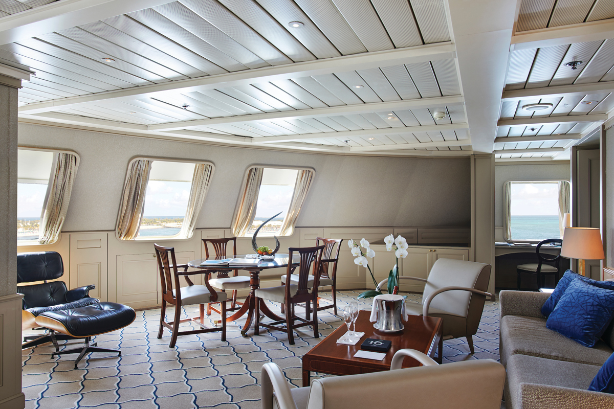 Grand Suite Lounge.jpg