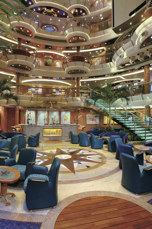 Royal Caribbean International Jewel of the Seas Interior Centrum 2.jpeg