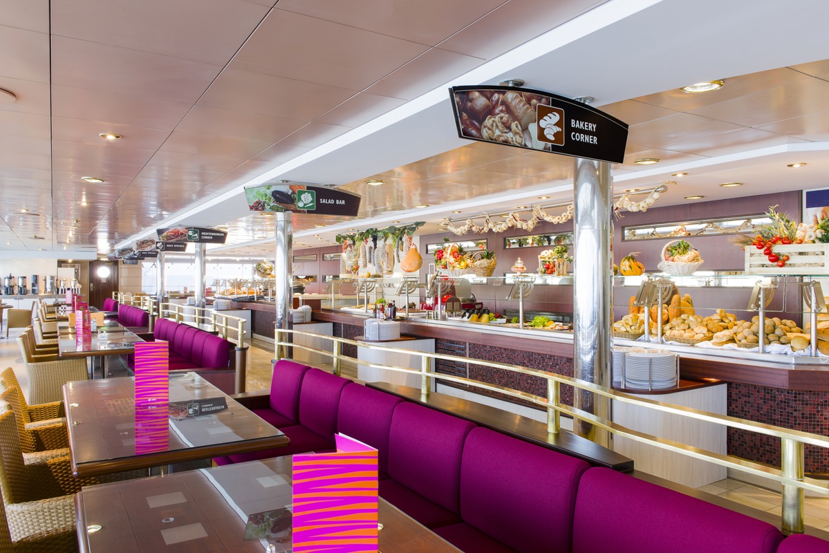 MSC Cruises MSC Lirica Le Bistrot 3.jpg