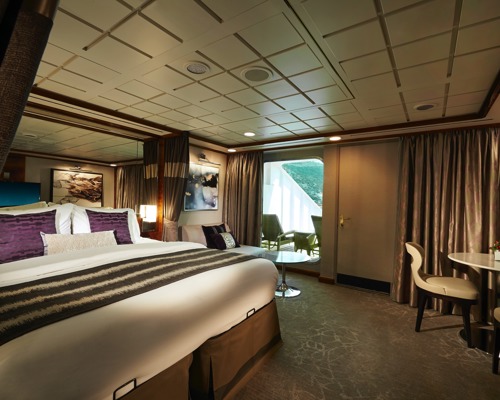 NCL Norwegian Star Forward-Facing Deluxe Penthouse with Large Balcony.jpeg