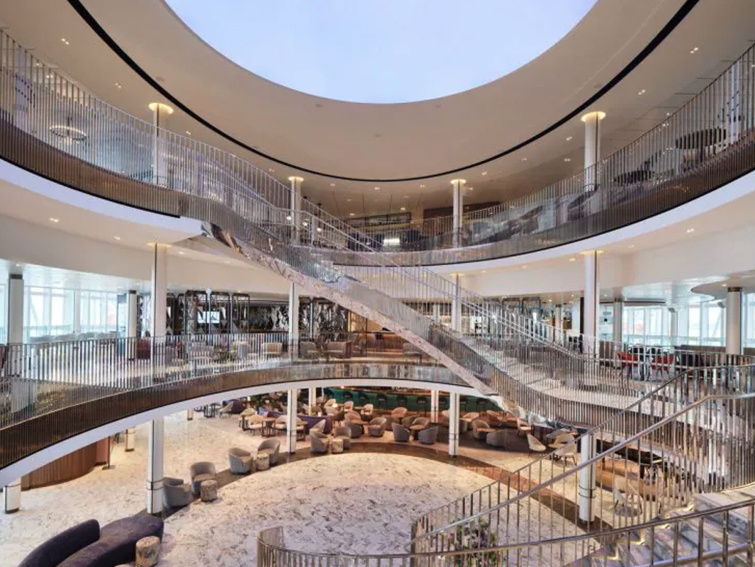 P&O Iona The Grand Atrium.png