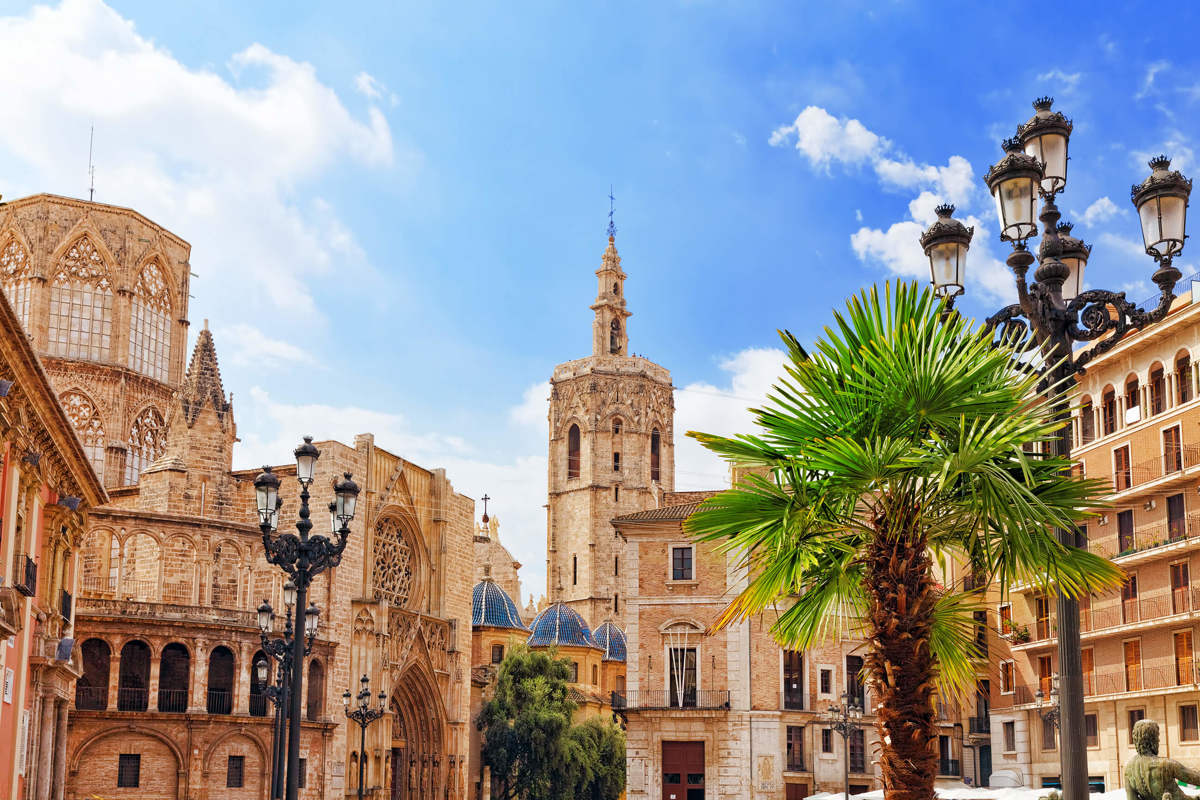 Valencia Shutterstock 228389566