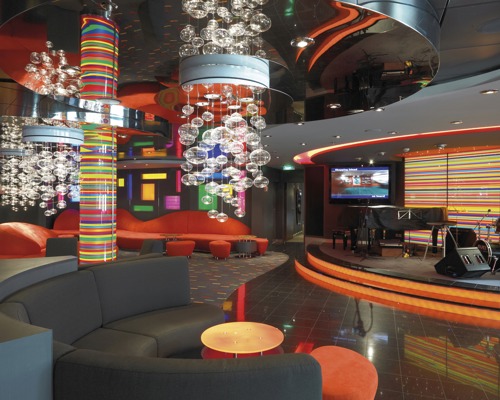 MSC Cruises MSC Fantasia Manhatten Jazz Bar 2.jpg