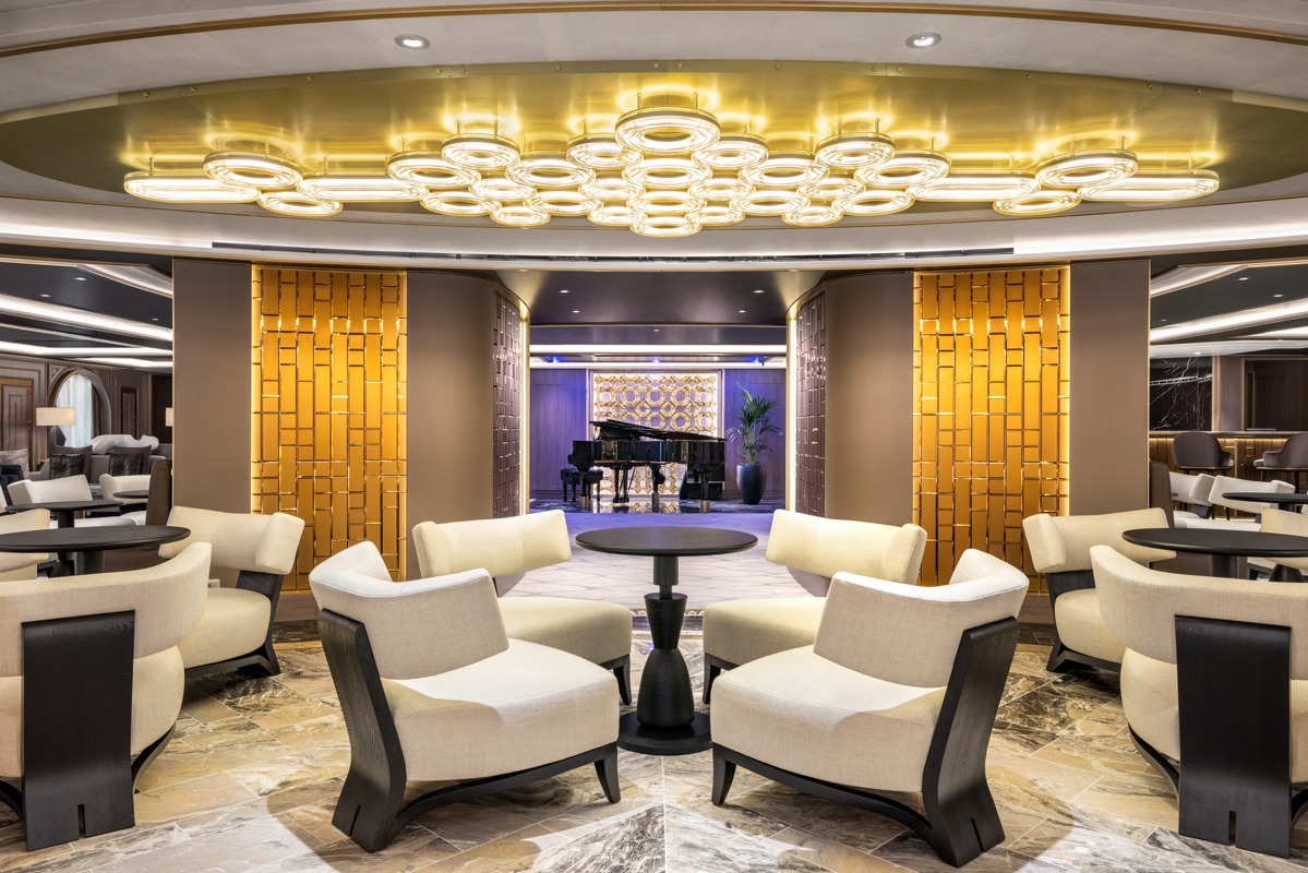 Oceania Cruises A-Class Martinis 3.jpg
