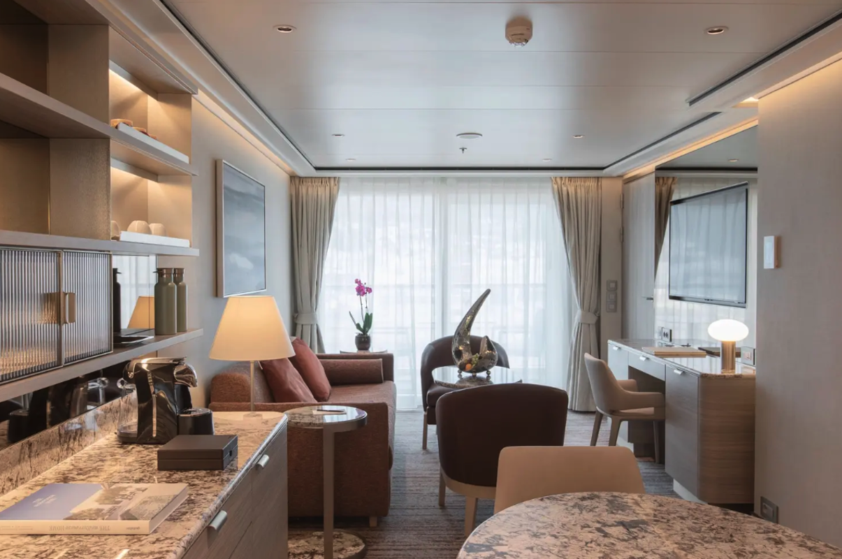 Silversea, Silver Nova Signature Suite 0.png