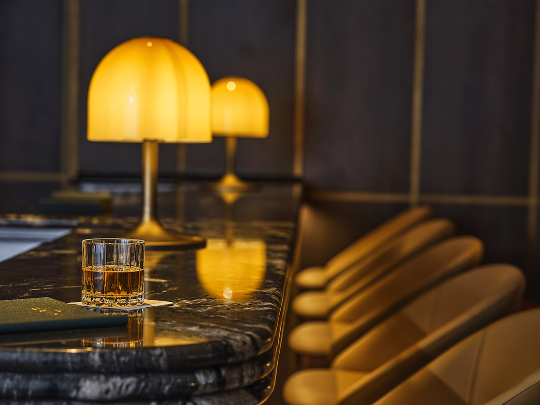 SilverSea Cruises Silver Moon S.A.L.T Bar 1.jpg