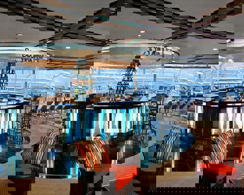 RCI Mariner of the Seas Solarium Bar.jpeg