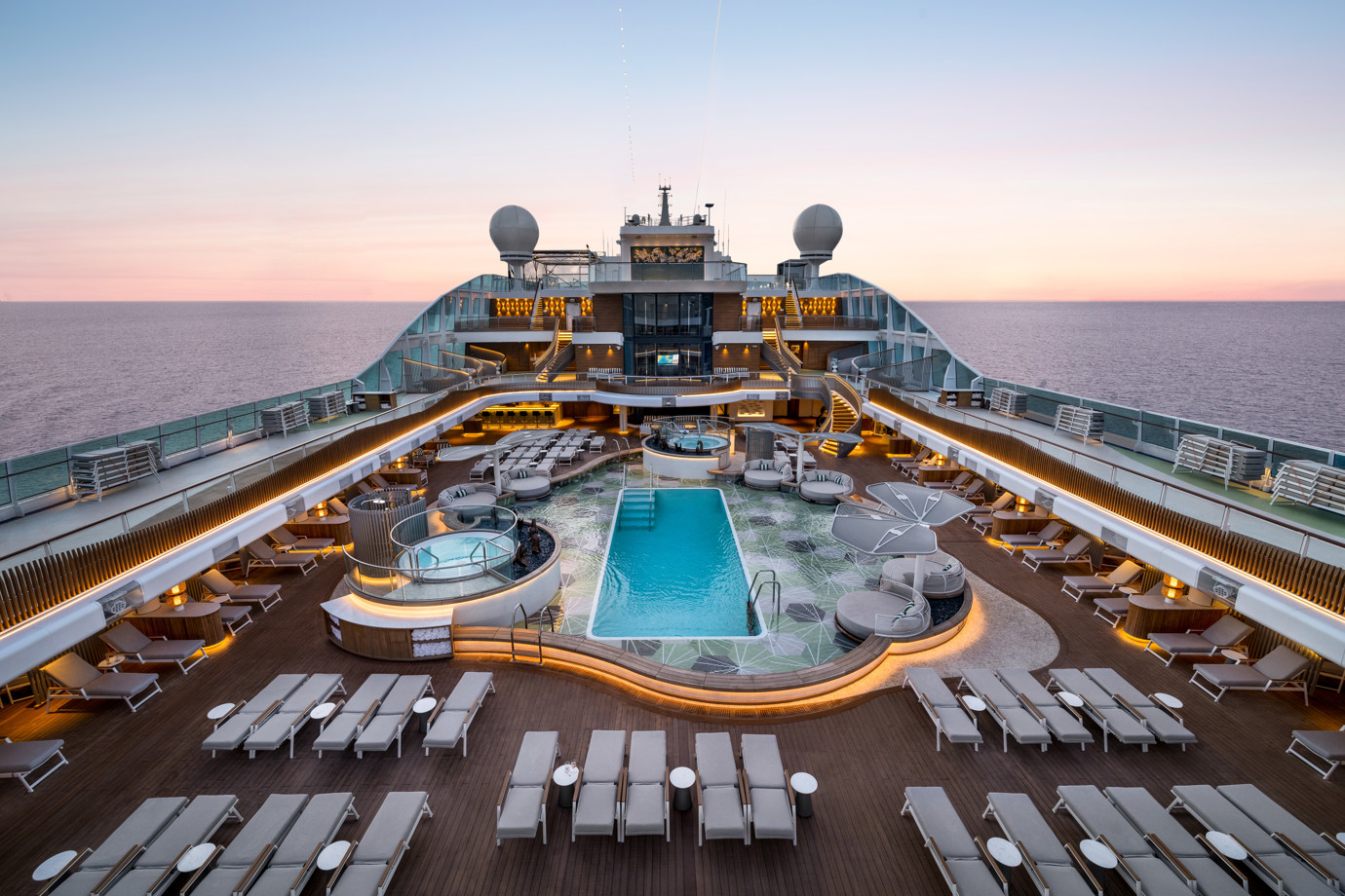 Oceania Allura's Pool Deck