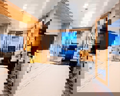 RCI Wonder of the Seas Interior with Virtual Balcony 1.jpeg