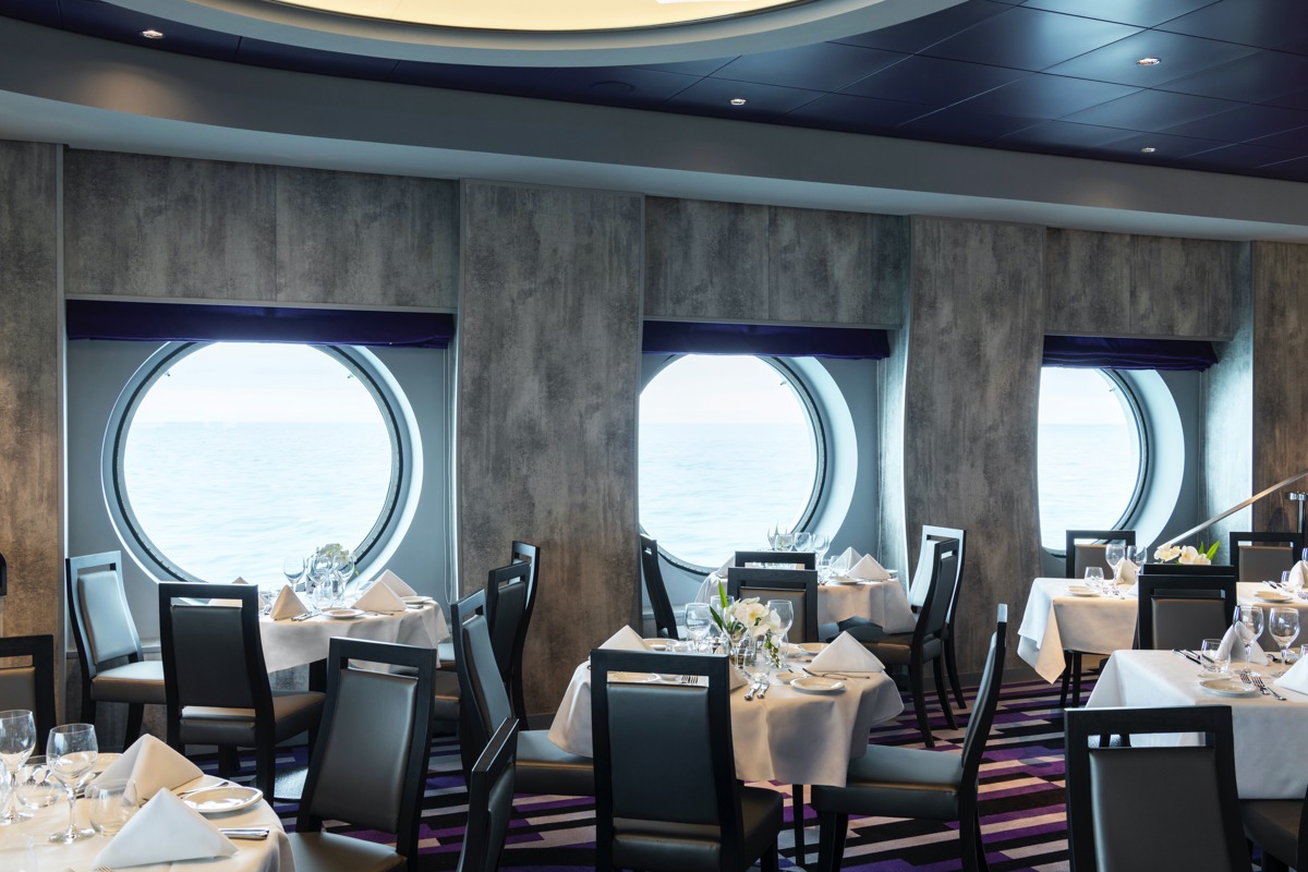 MSC Cruises MSC Grandiosa La Loggia 3.jpg