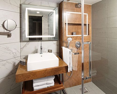 azamara club cruises azamara onward club continent suite 1.jpeg