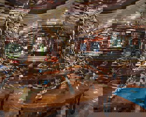 RCI Schooner Bar 2.jpeg