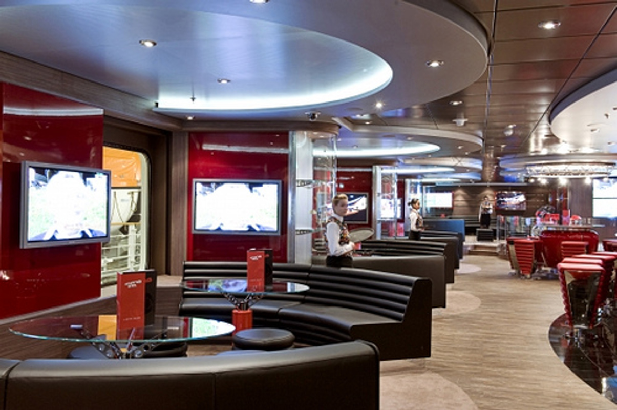  MSC Cruises Fantasia Class sports bar.jpg