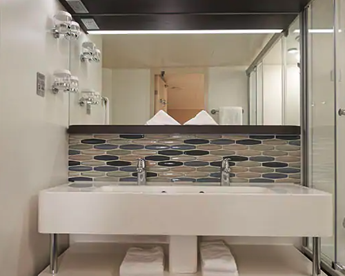 Norwegian Cruise Line Norwegian Joy Family Suite 2.png