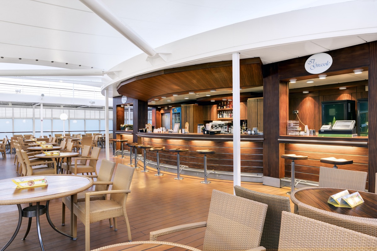 MSC Cruises MSC Armonia Il Girasole Outside Cafeteria 1.jpg