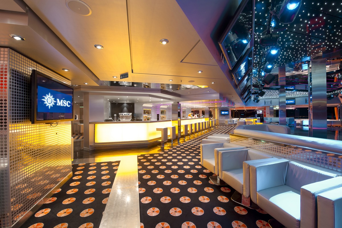 MSC Cruises MSC Orchestra Disco 4.jpg