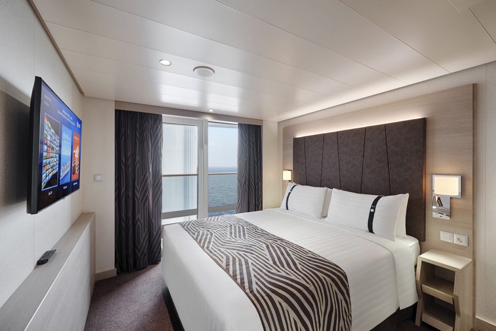 Premium Suite Aurea with Promenade & Ocean View