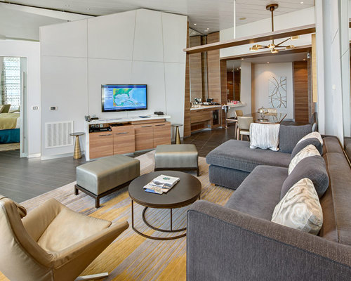 Royal Caribbean - Allure of the Seas - Owner's Panoramic Suite 1 bedroom.jpg