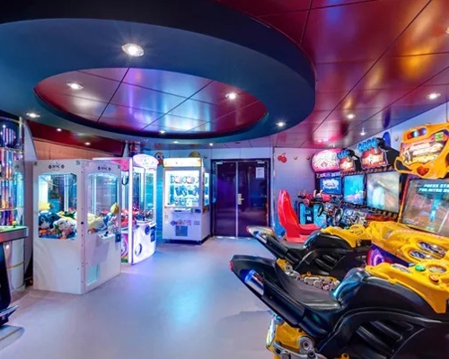 MSC Cruises MSC Splendida Arcade.jpg
