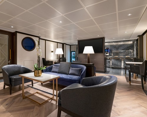 Oceania Riviera - Executive Lounge 2.jpg