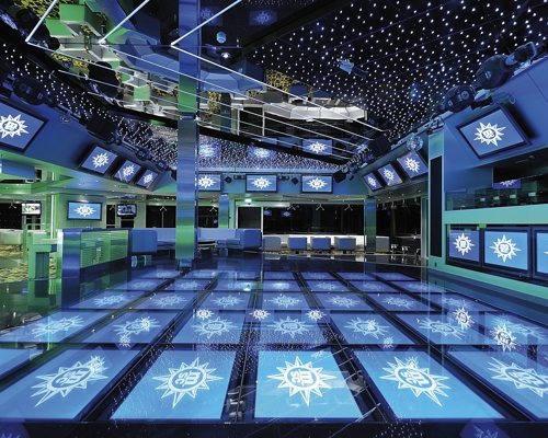 MSC Cruises MSC Poesia Disco 8.jpg