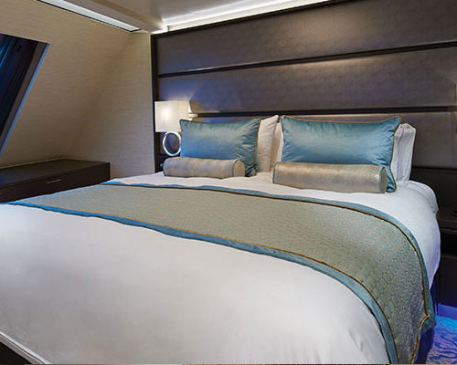 NCL Bliss Haven_Connecting.jpg