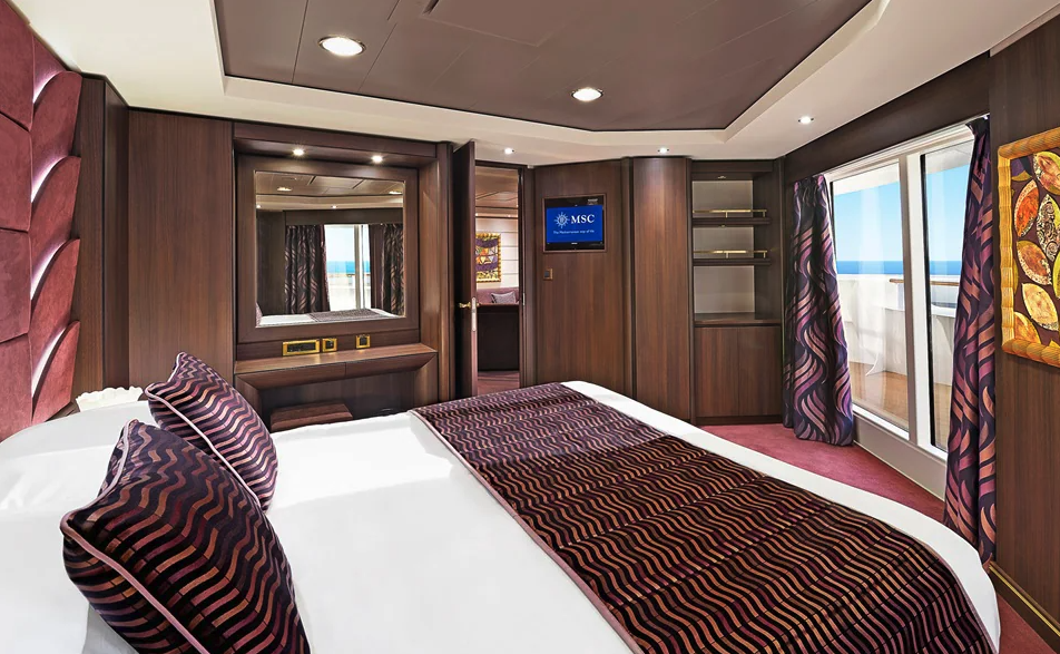 Premium Suite with Sealed Window