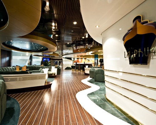 MSC Cruises MSC Splendida La Prua Piano Bar 2.jpg