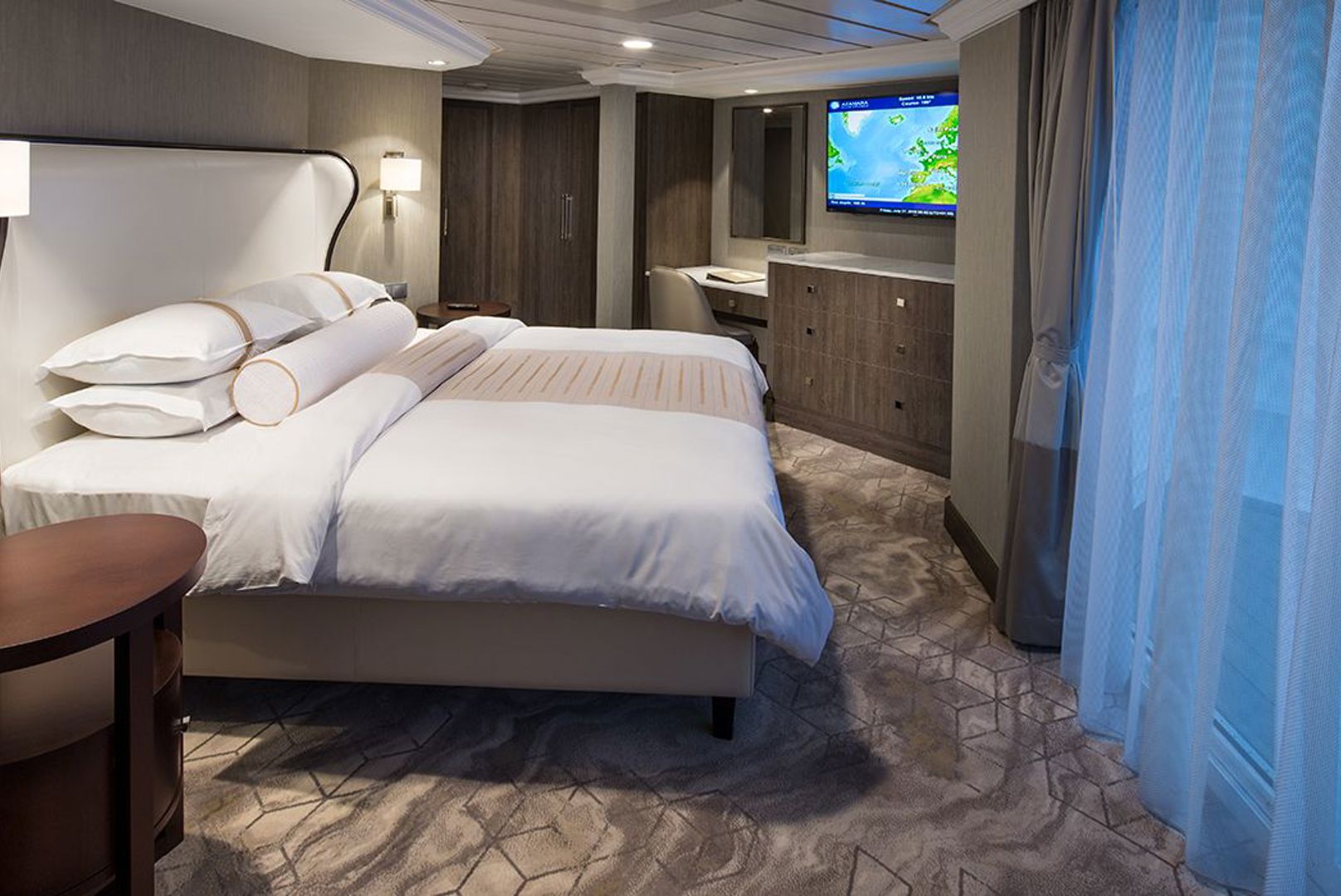 Club World Owner's Suite