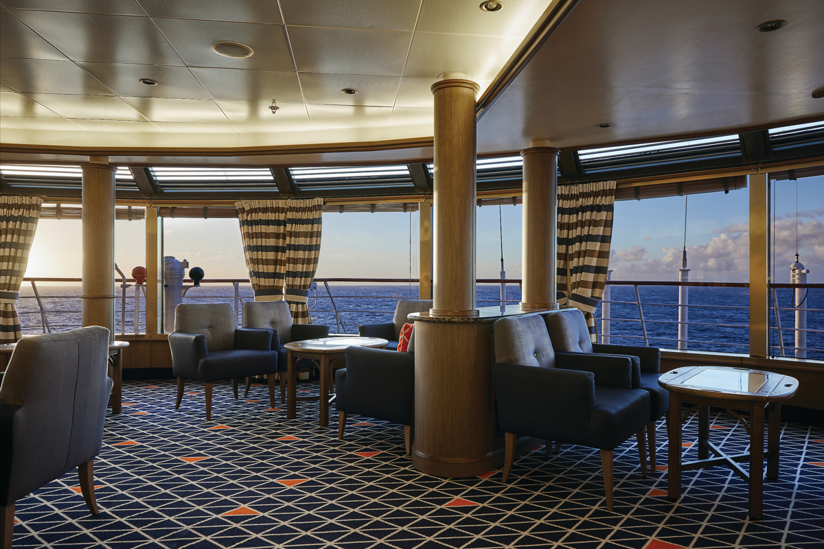 Silversea - Silver Wind - Observation Lounge.jpg