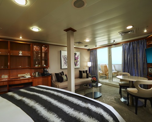 NCL Norwegian Sun Forward-Facing Penthouse with Balcony 1.jpeg