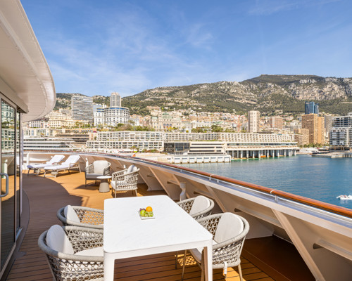 Oceania Cruises A-Class Vista Suite 5.jpg