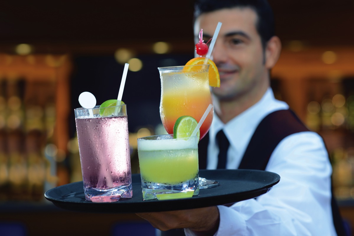 Oceania Cruises Waves Bar 1.jpg