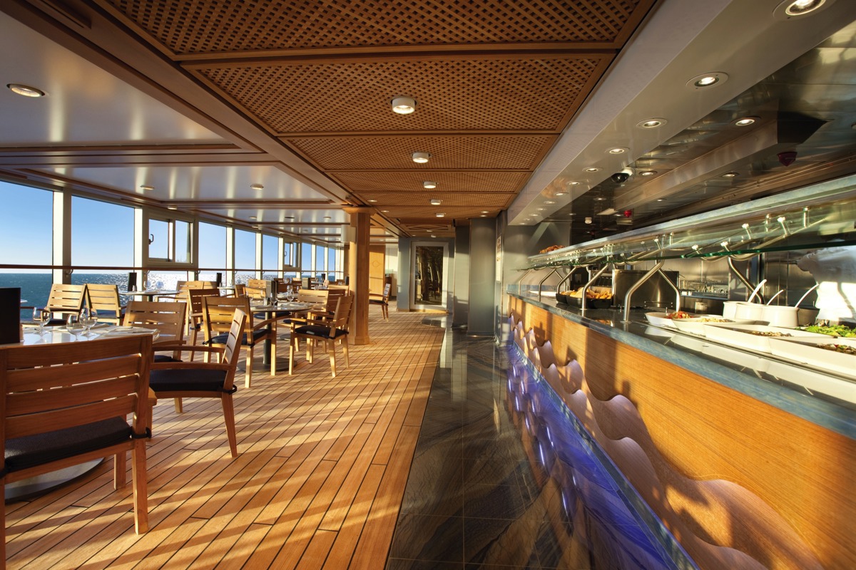 Oceania Cruises Waves Grill 3.jpg