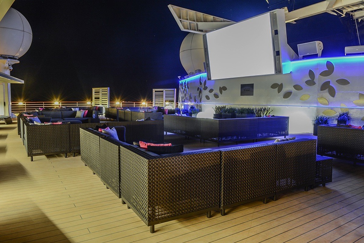 Celebrity Cruises Rooftop Terrace 6.jpg