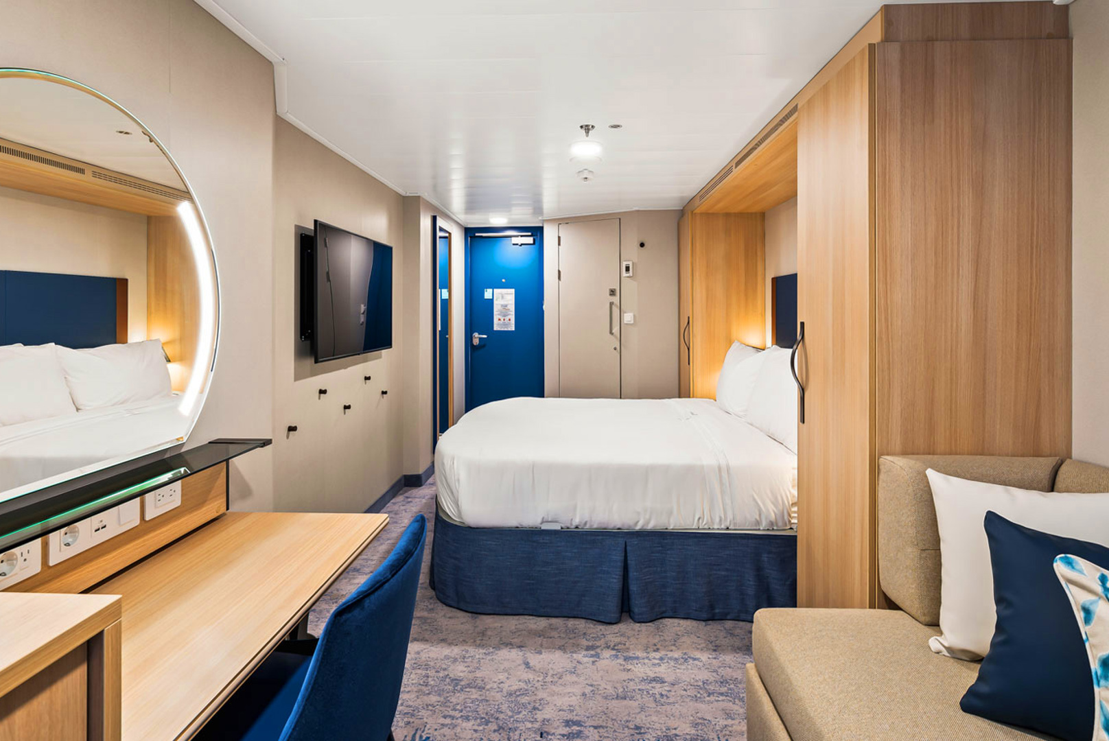 Promenade View Interior