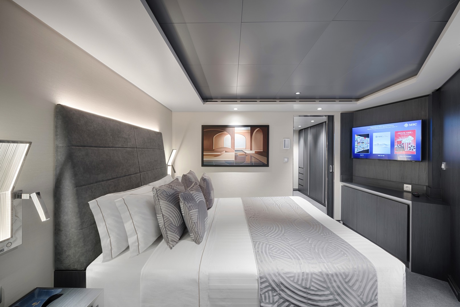 MSC Yacht Club Royal Suite With Whirlpool Bath