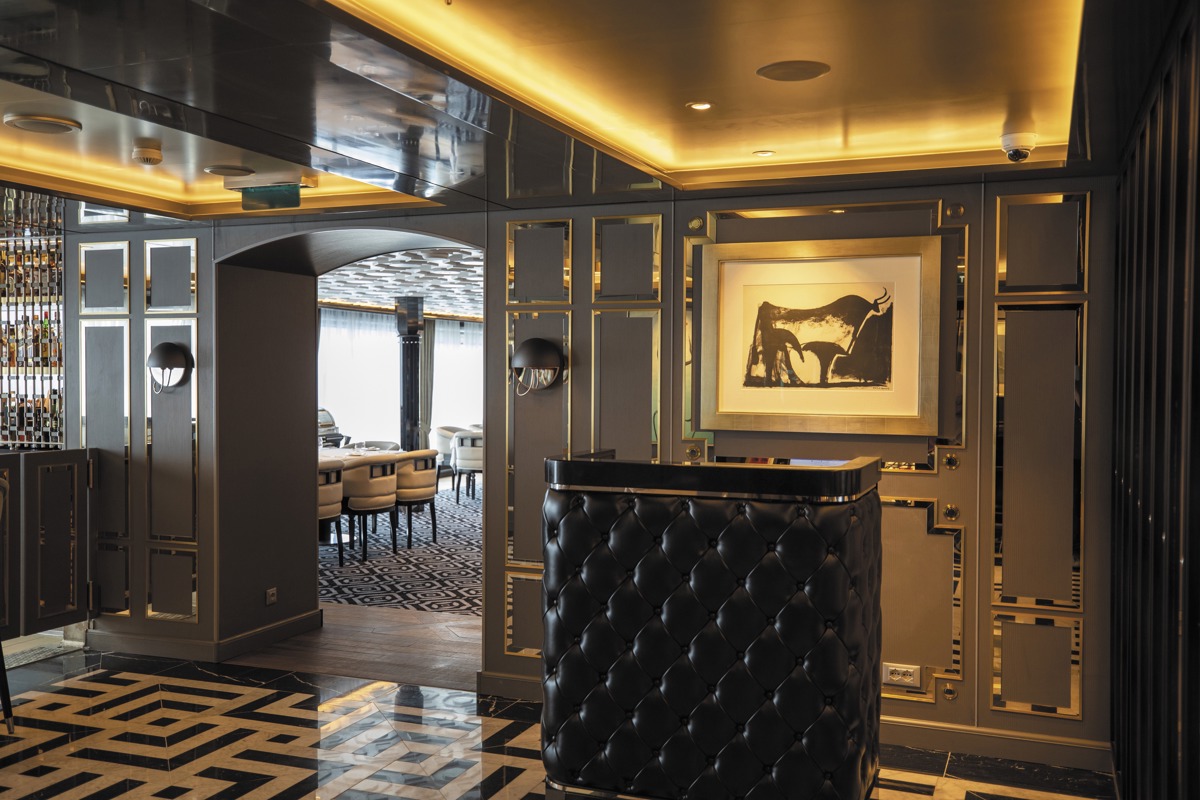 Regent Seven Seas SPLENDOR Prime 7 4.jpg