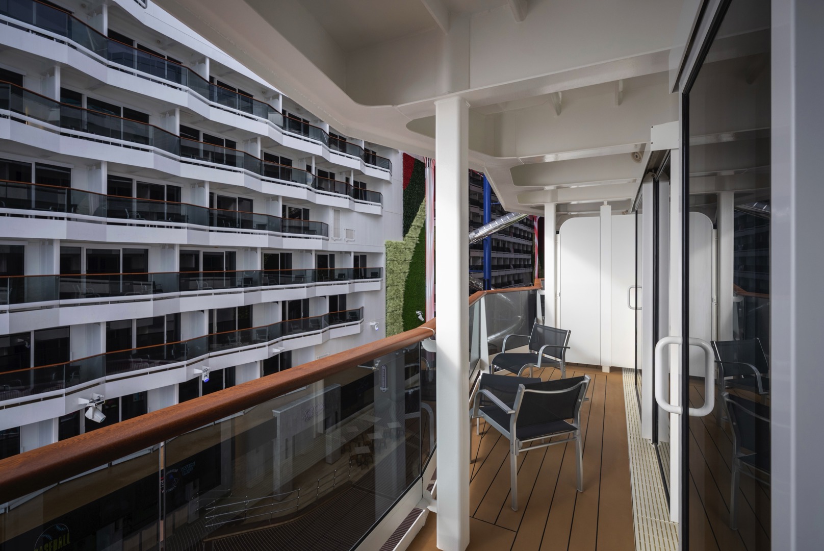 Premium Suite Aurea with Promenade & Ocean View