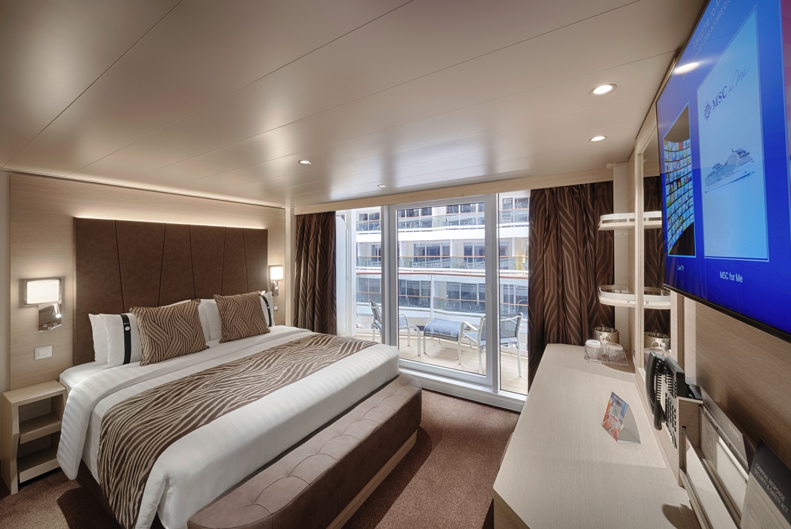 Deluxe Balcony with Promenade View