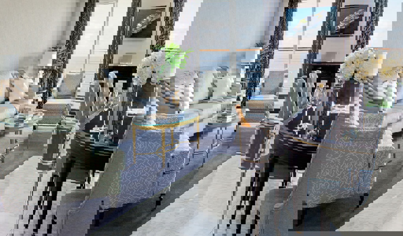 RSSC Seven Seas Navigator Master Suite 2.jpg