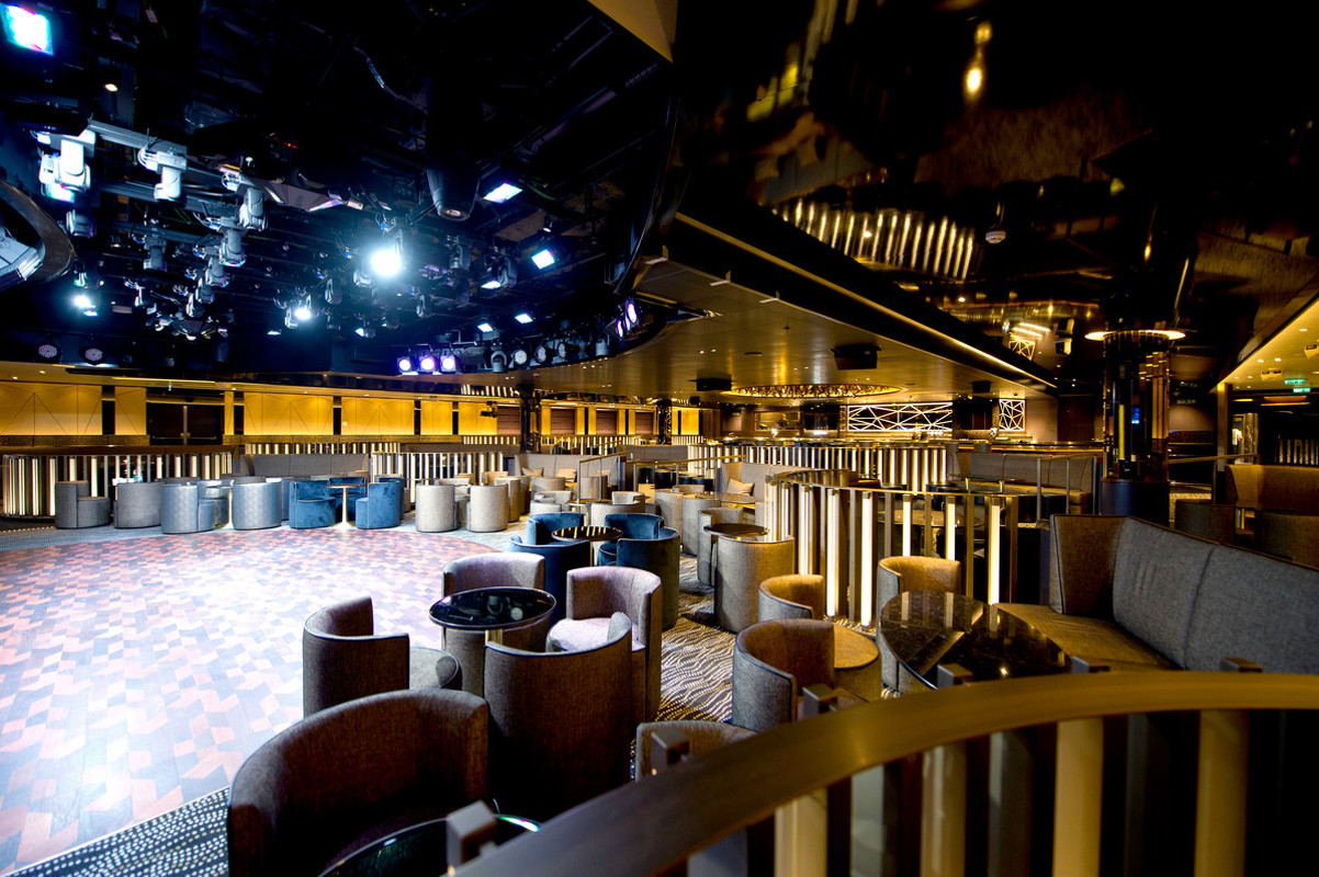 P&O Cruises Britannia Live Lounge 1.jpg