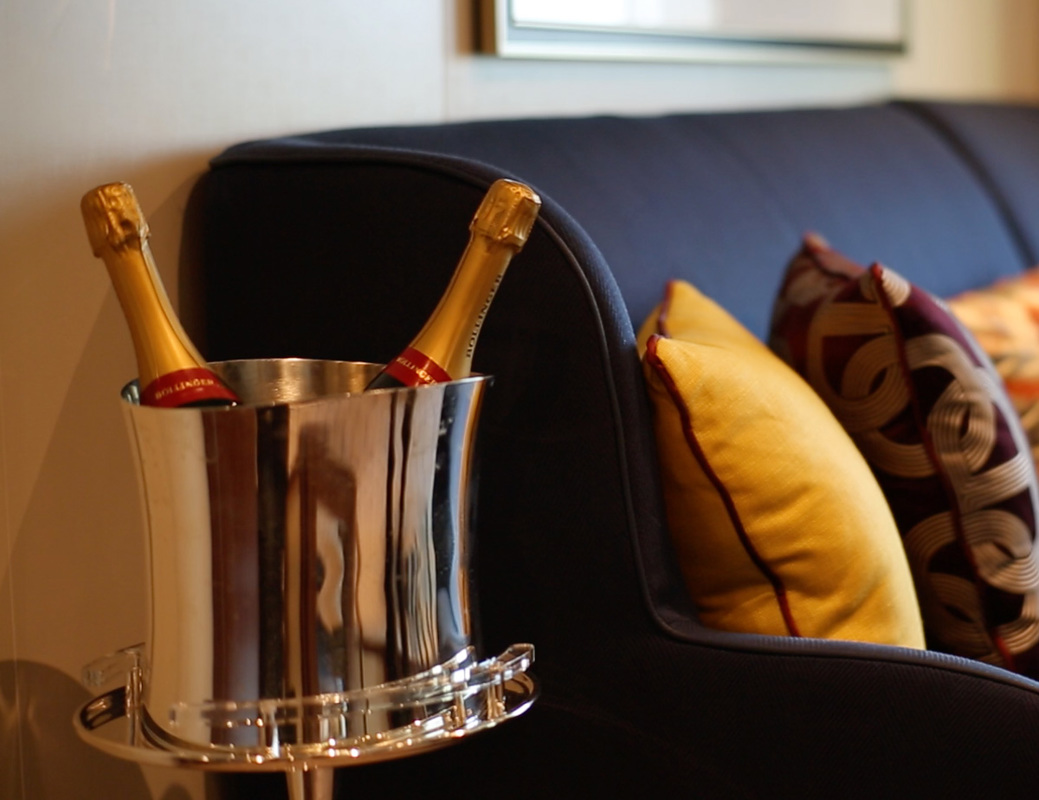 Seabourn Ovation Accommodation Veranda Suite 2.jpg